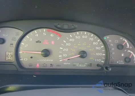 2004 Toyota Sequoia Limited z USA, uszkodzony, nr VIN 5TDBT48A84S222051